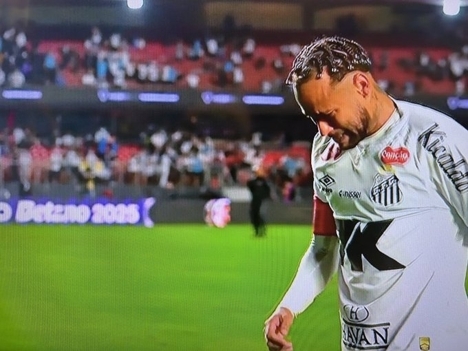 丹麦血洗马德里竞技，内马尔关键制胜