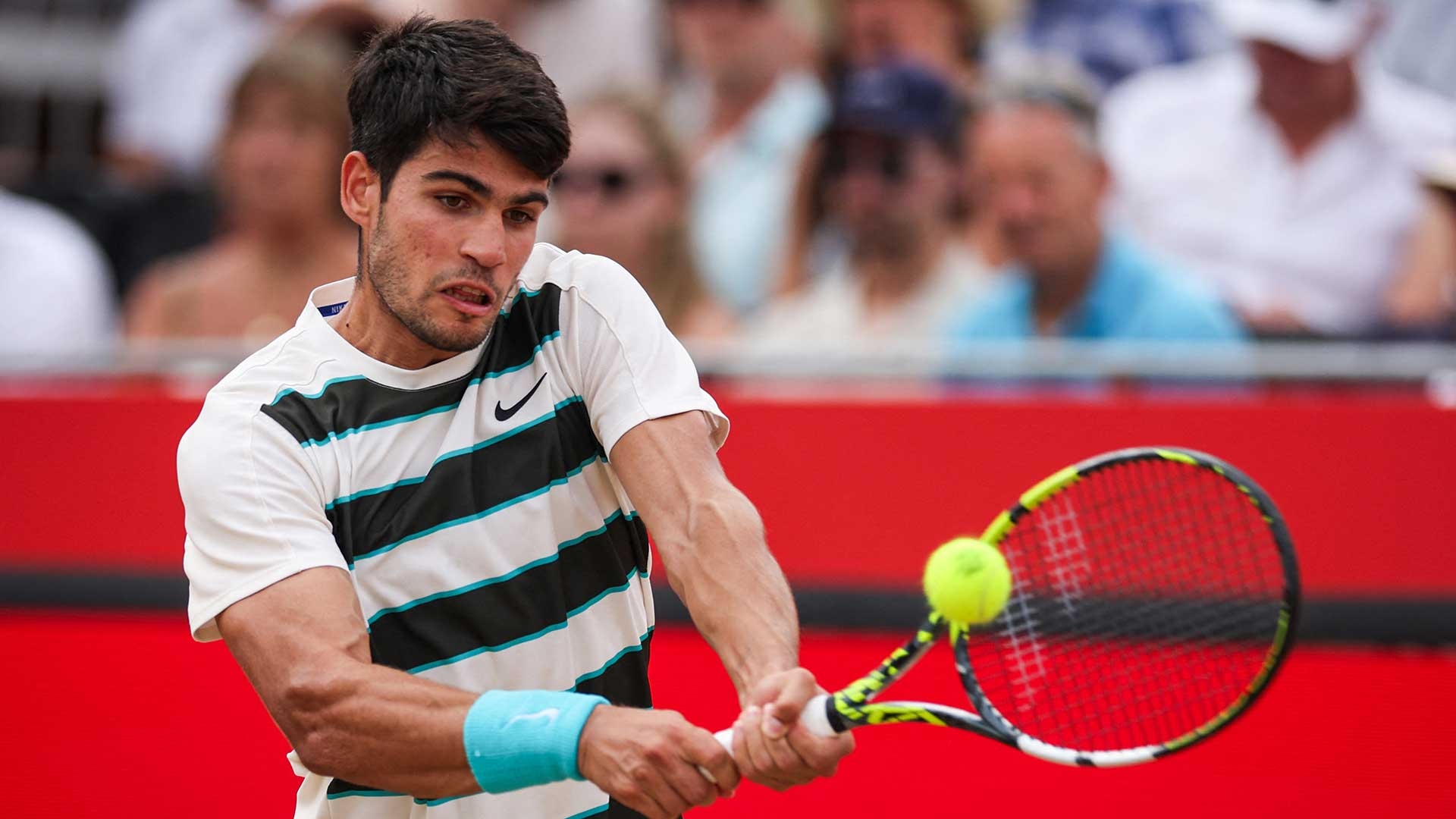 包含日本网球队横扫西班牙网球队，阿尔卡拉斯统治全场的词条