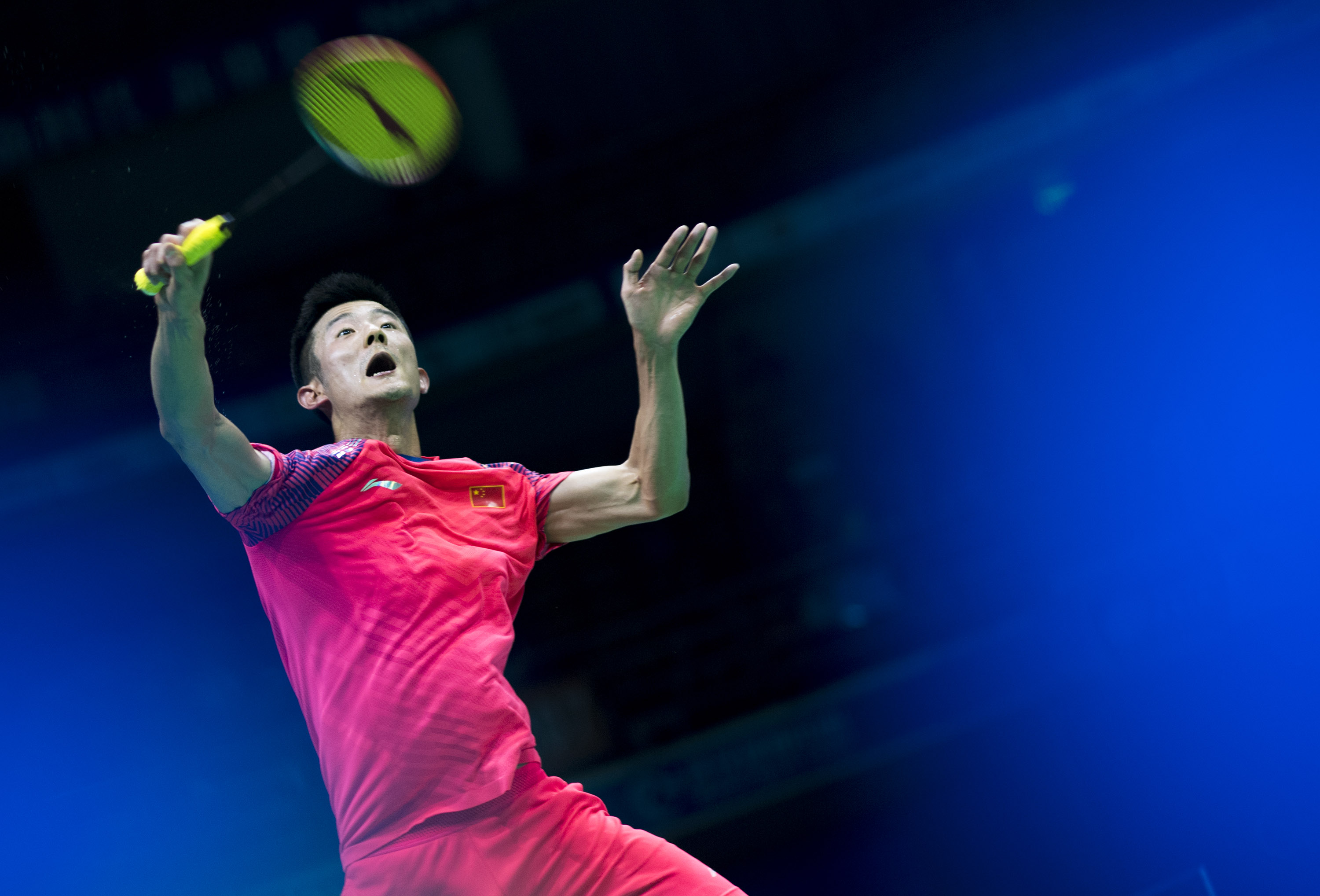 泰国羽毛球队绝杀日本羽毛球队，谌龙爆发神勇