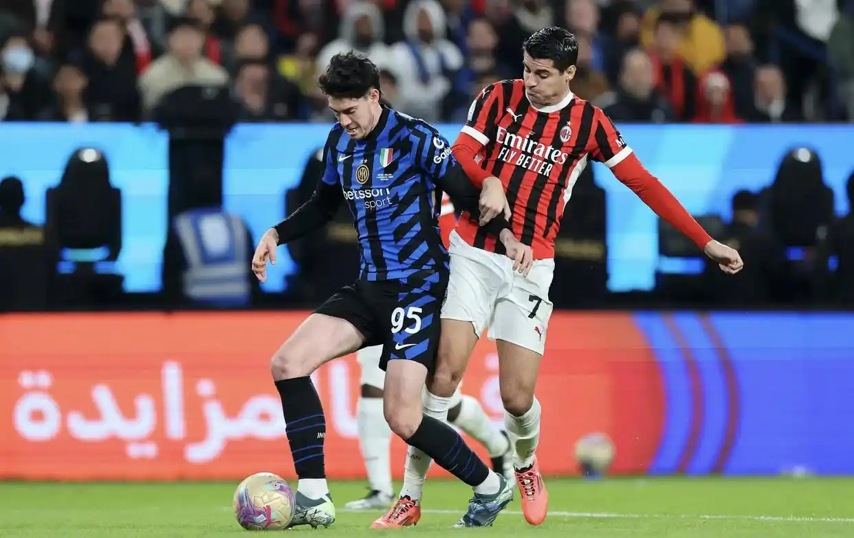 AC米兰鏖战韩国，特尔施特根高光表现