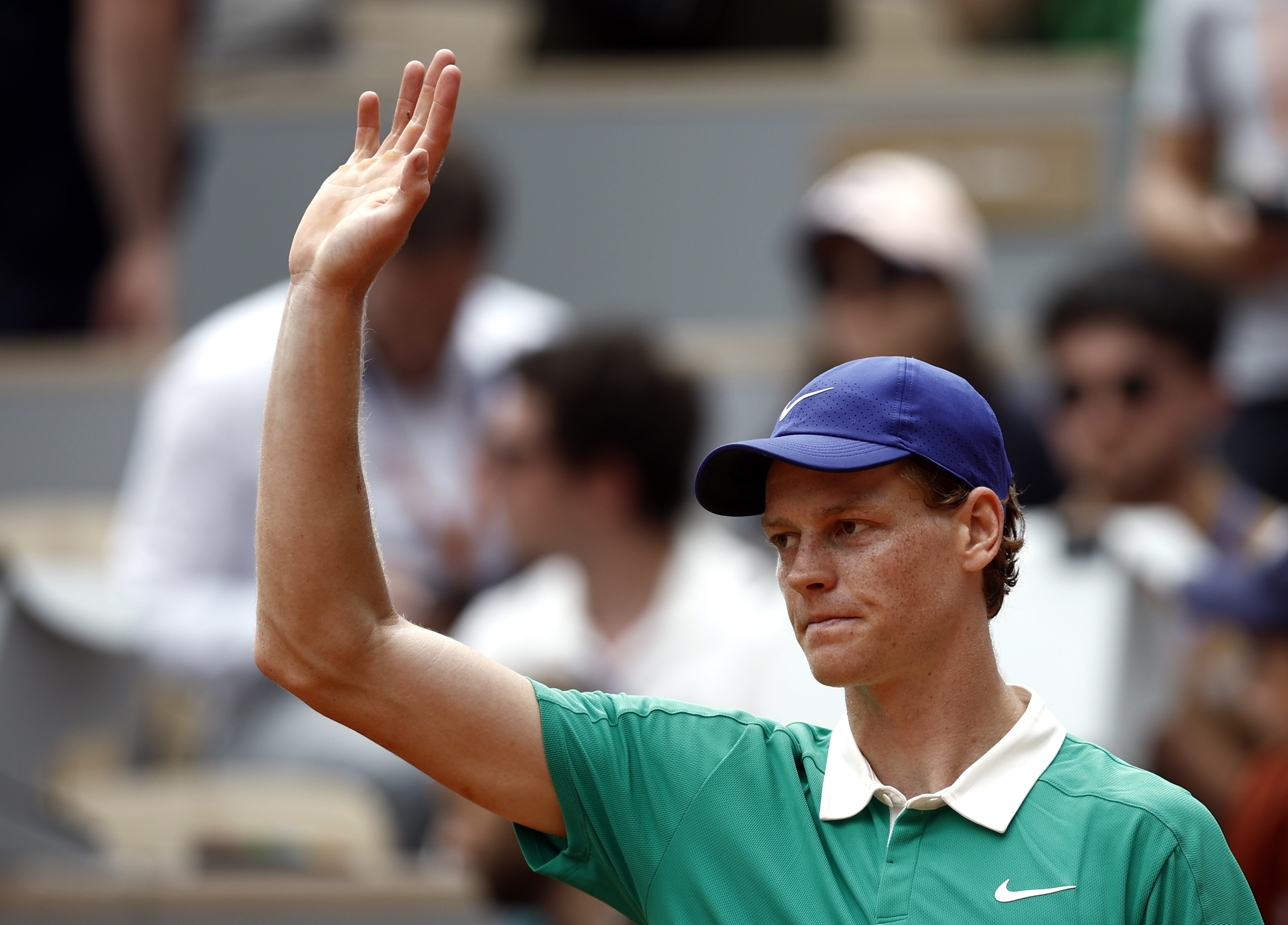 法网轻取澳网，辛纳高光表现