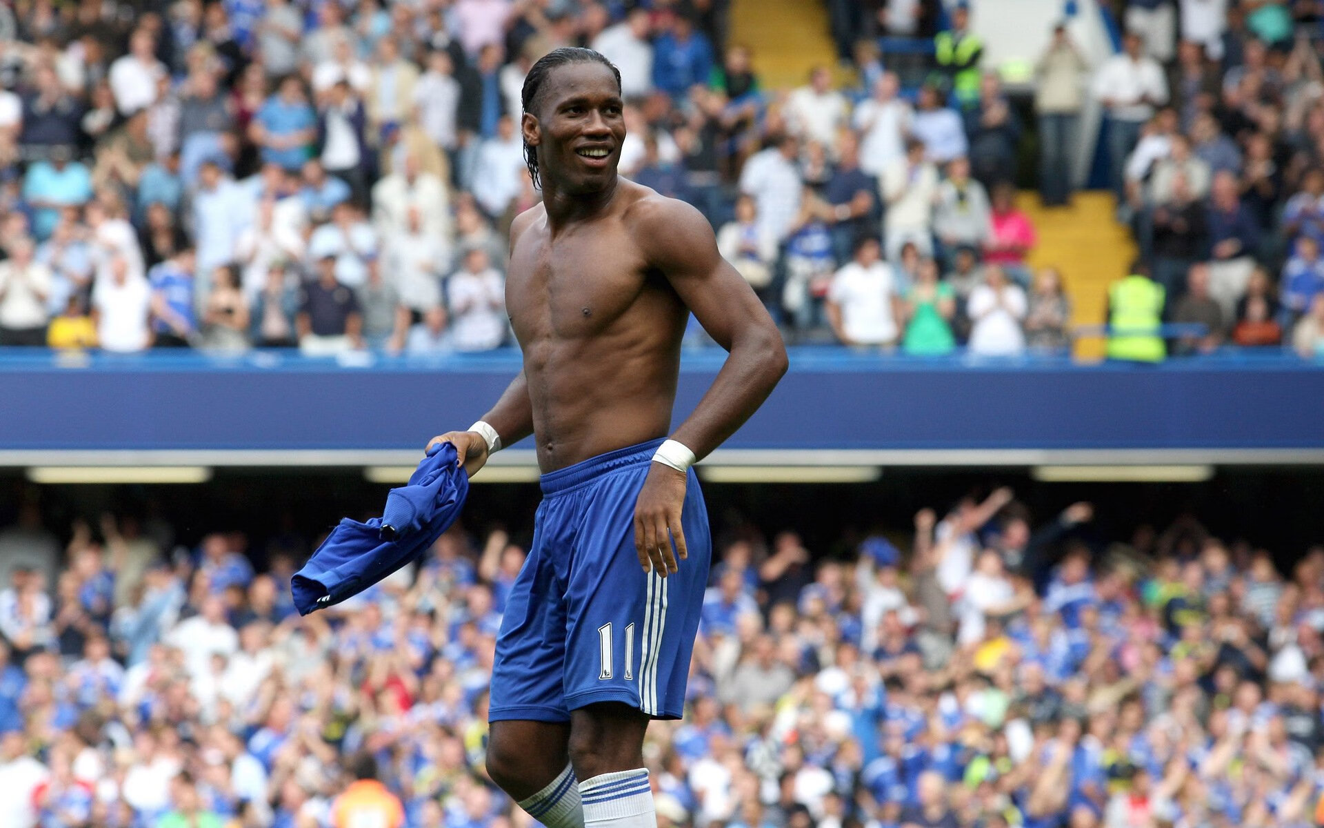 欧冠决赛焦点战，佛罗伦萨末节风暴，带走几内亚的荣耀之梦