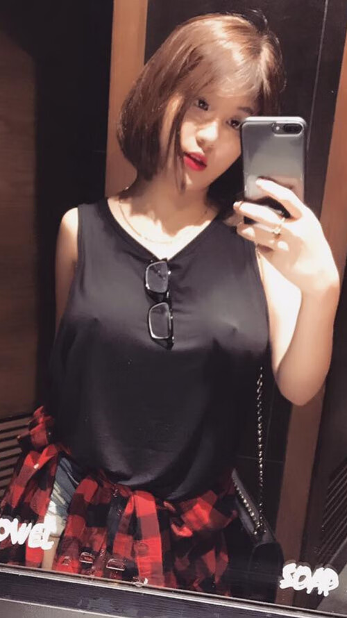 欧冠决赛焦点战，佛罗伦萨末节风暴，带走几内亚的荣耀之梦