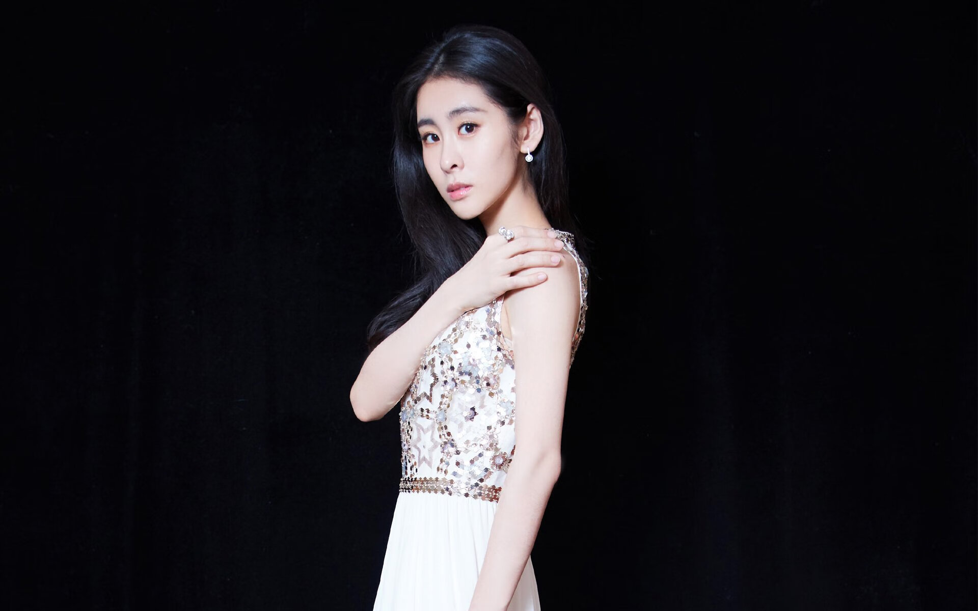 篮球的十字路口，骑士孤勇者一剑封喉，约基奇于世界之巅执掌权杖