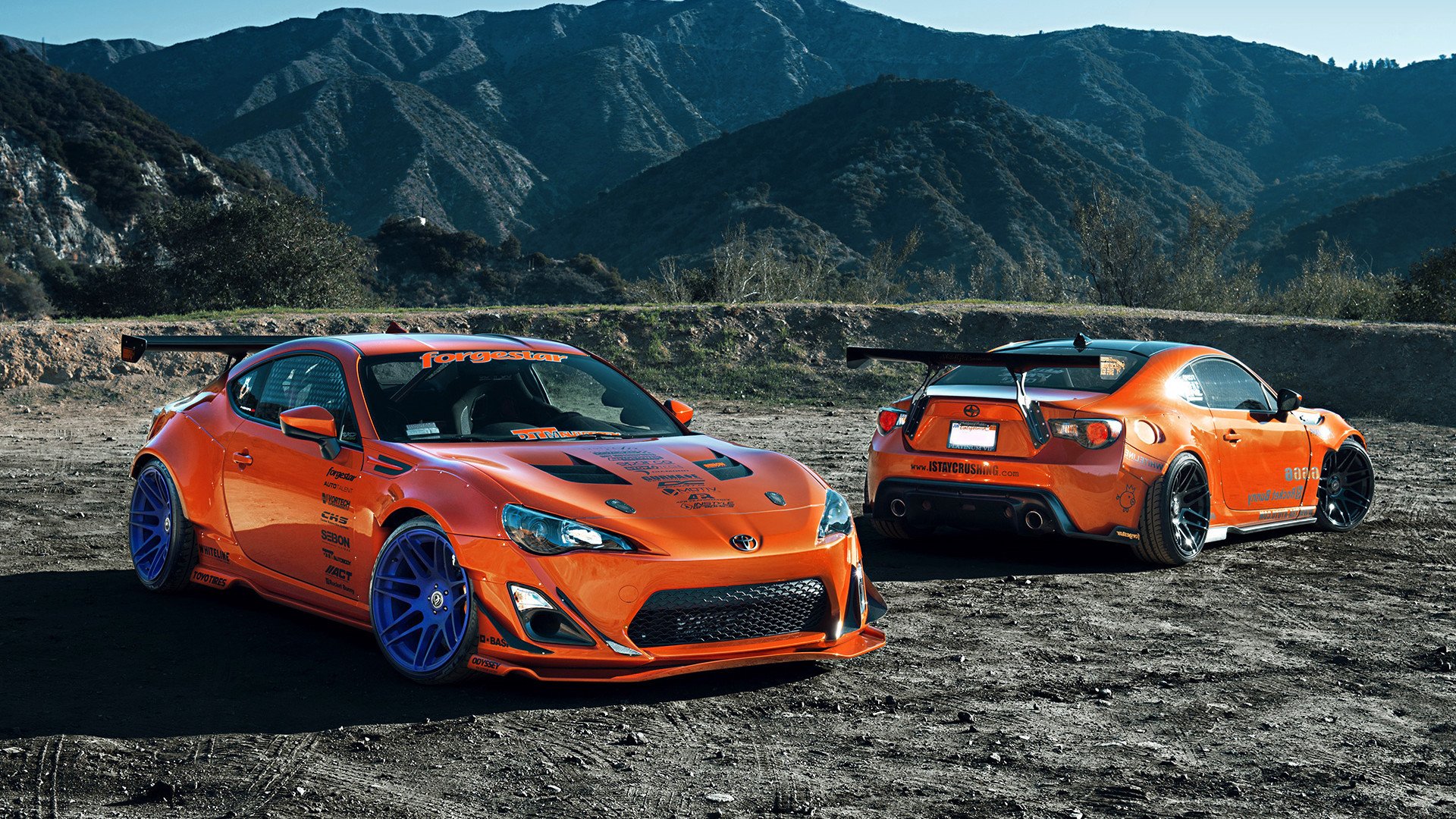 两场胜利,一种疯狂,非洲旋风与桑巴舞步如何在不同大陆接管比赛